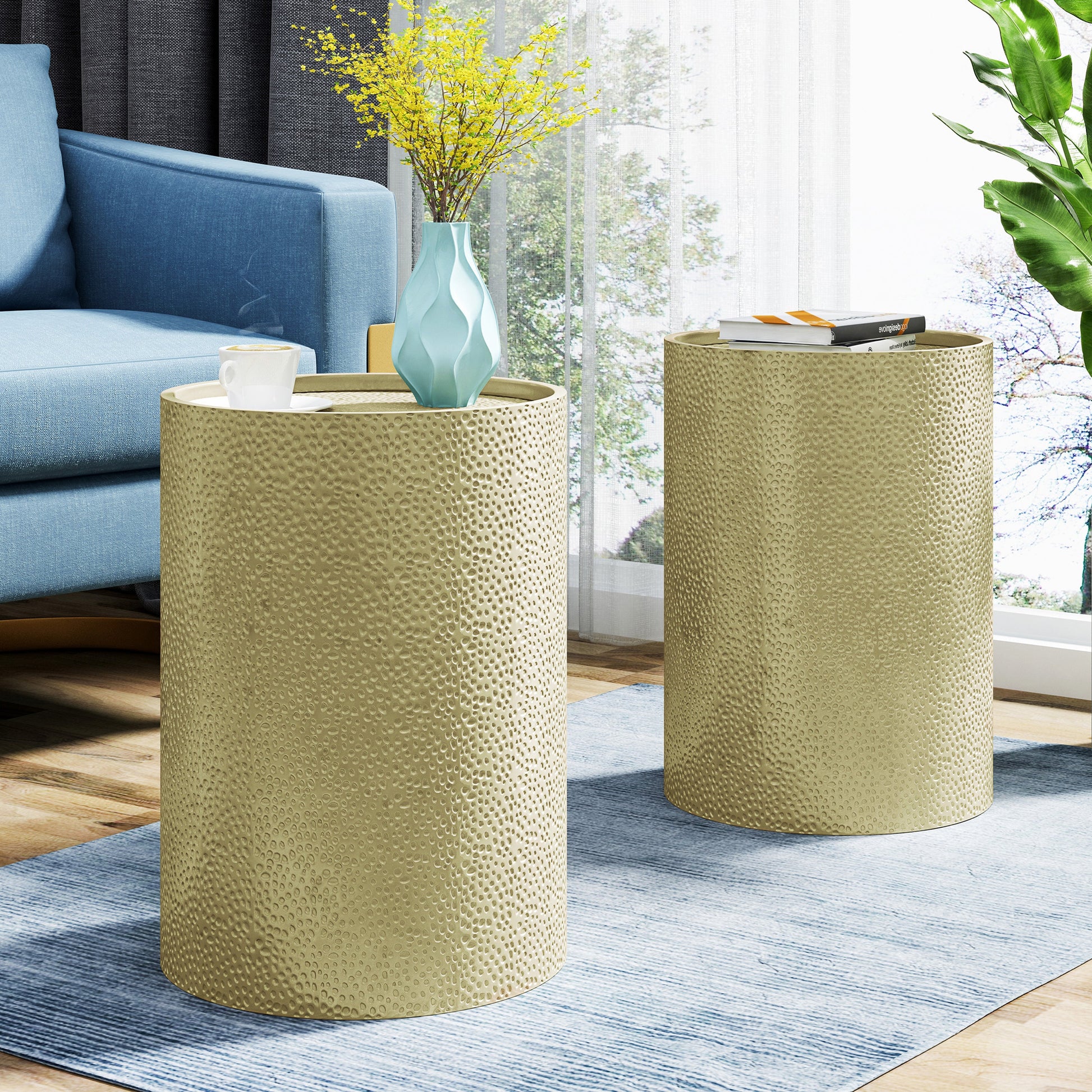 METAL SIDE TABLE - Korvel