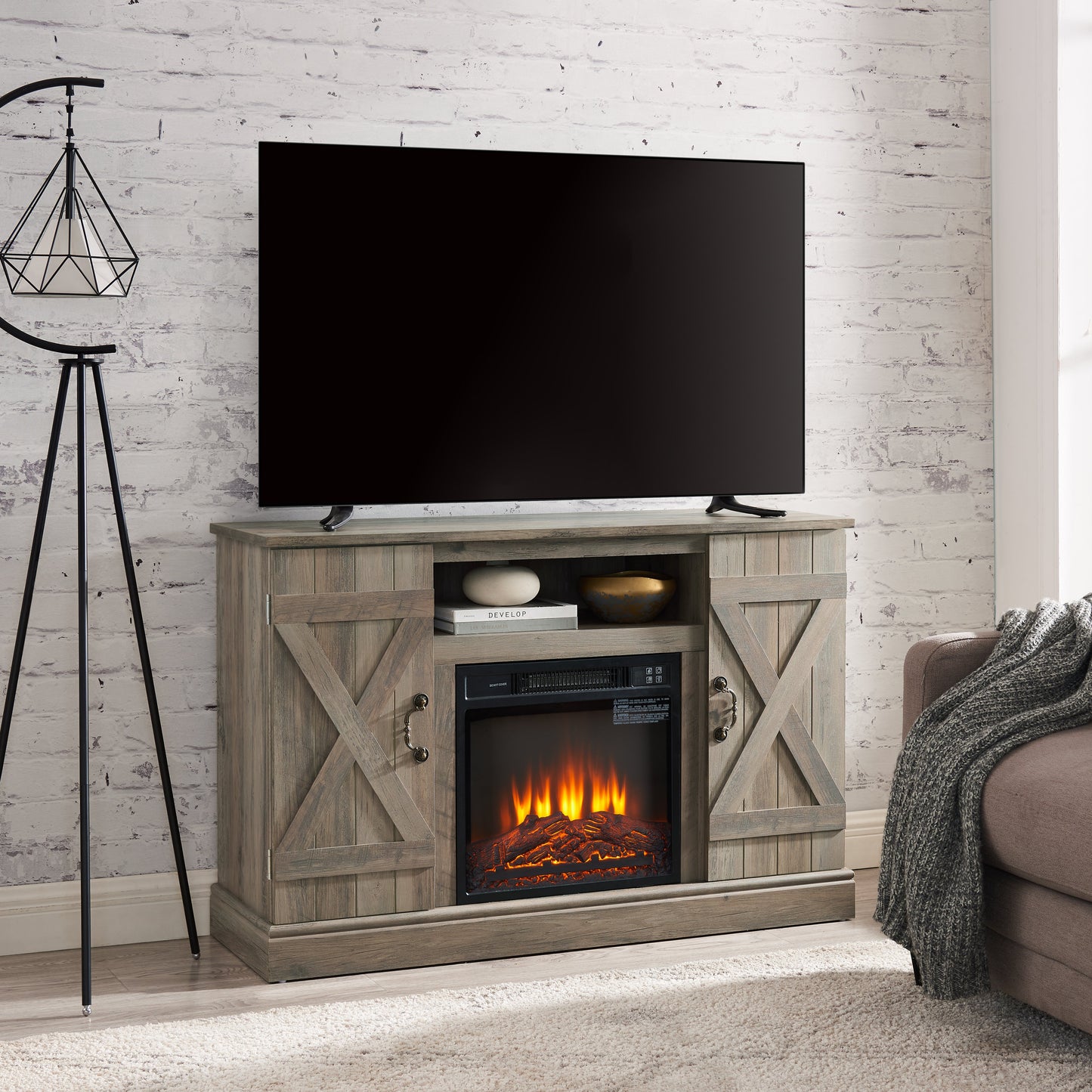 Soporte de TV Clásico de Granja con Inserto de Chimenea Eléctrica