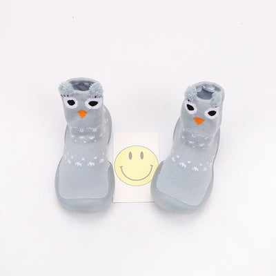 Lindos calcetines para bebés multicolores con suela antideslizante