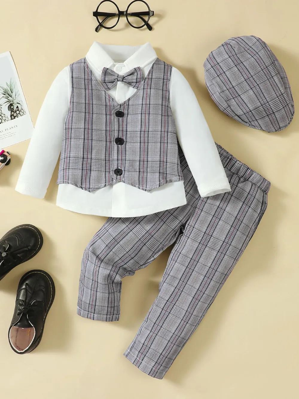 Conjunto de 4 Piezas: Sombrero, Camisa de Manga Larga, Chaleco a Cuadros y Pantalones