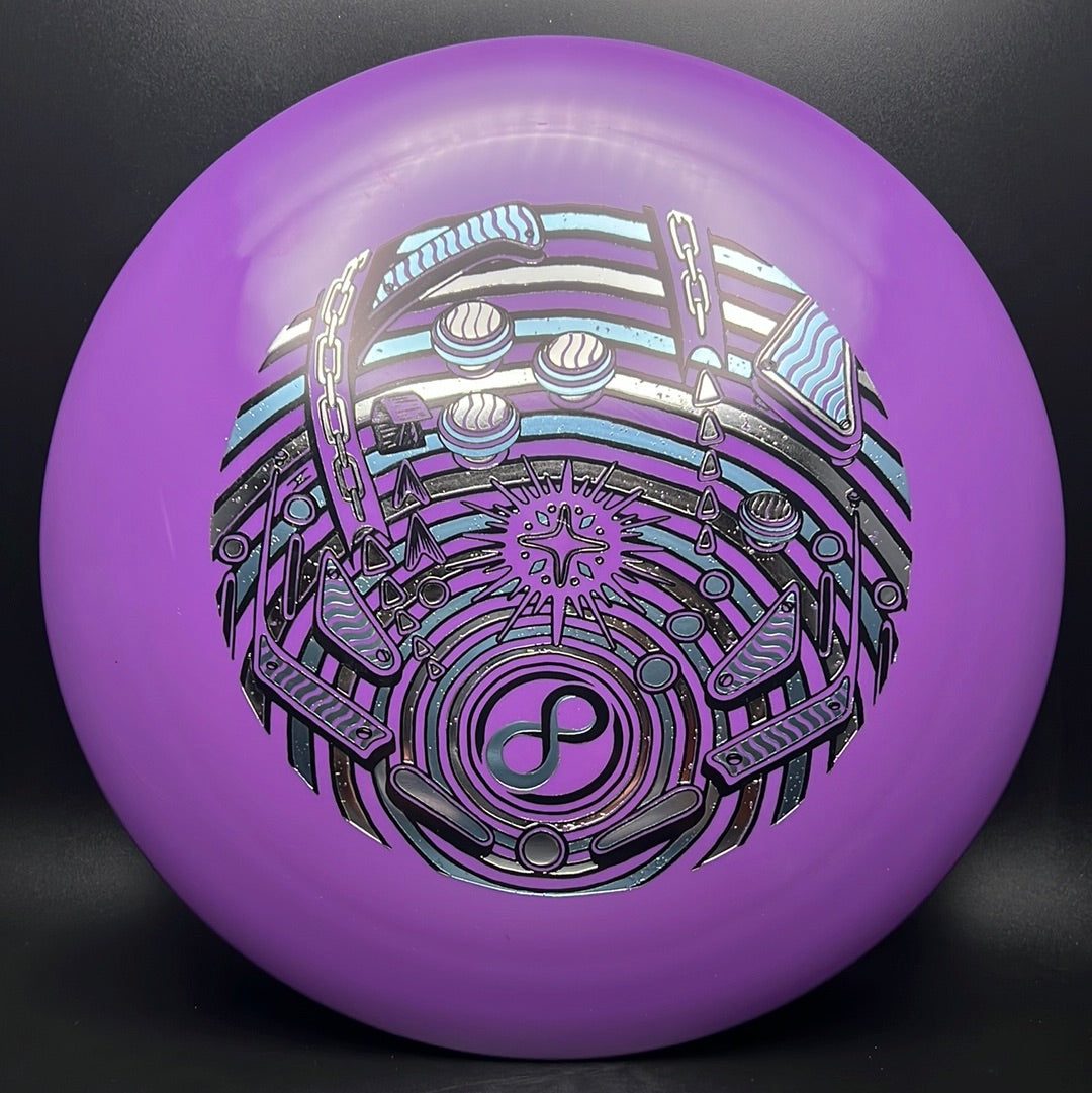 Reina del Torneo - Disco Triple Foil Infinite Pinball