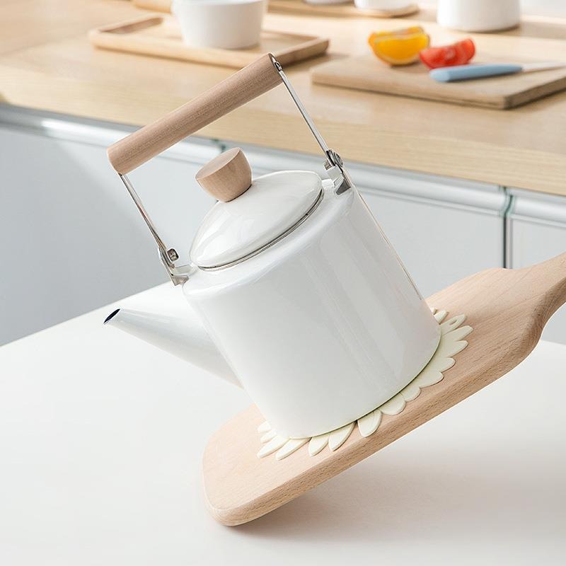 Nappes en PVC nordiques premium pour un dîner élégant