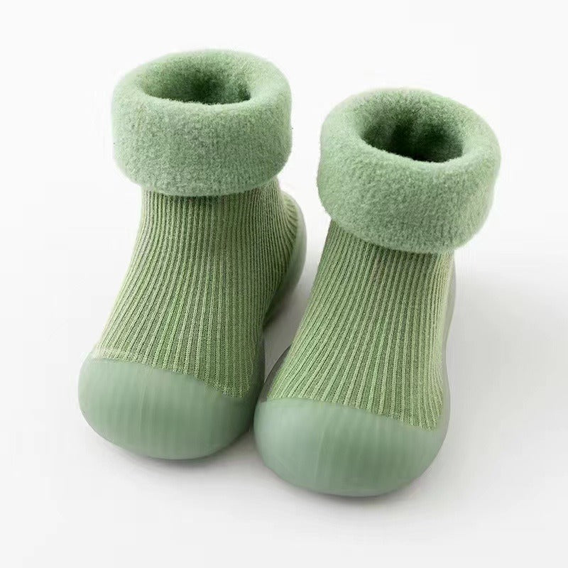 Baby walking shoes in autumn and winter with plush and thickened soft soles, non slip, pure cotton floor socks for both boys and girls to keep warm - Korvel