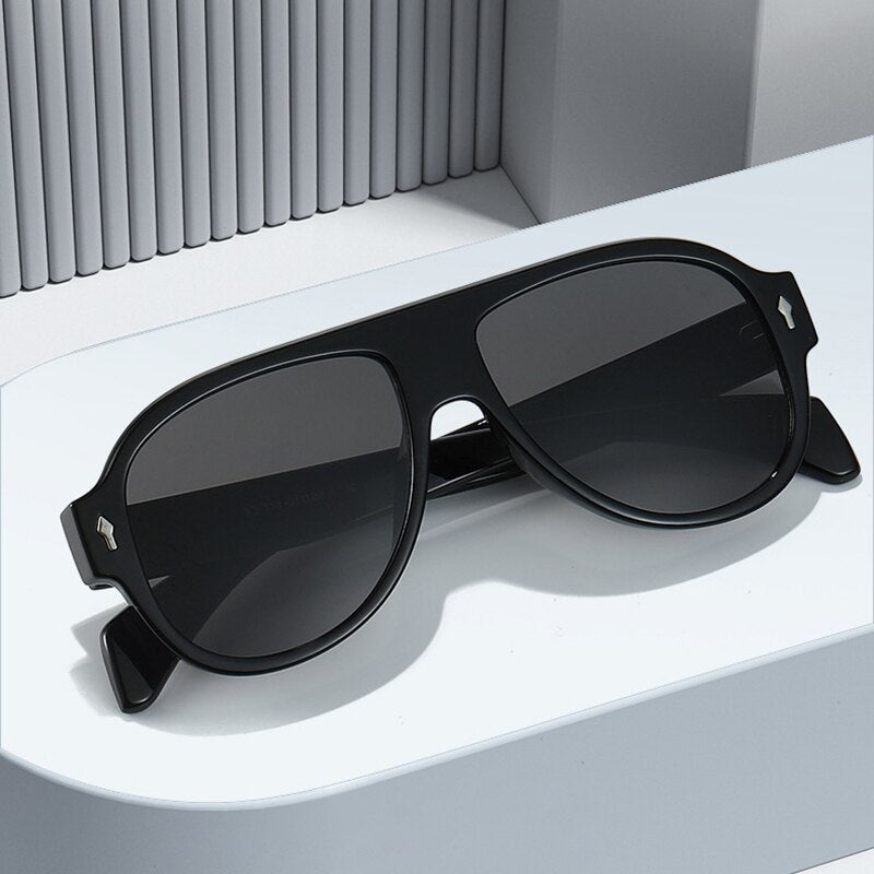 Retro Punk Men Pilot Sunglasses Fashion Rivets Decoration Gradient Eyewear Shades UV400 Women Trending Purple Sun Glasses - Korvel