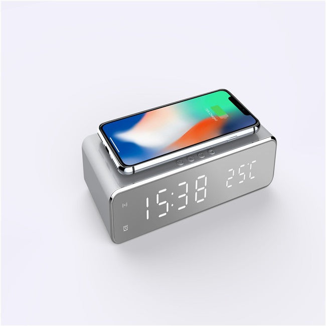 Reloj de escritorio multifuncional con carga inalámbrica y pantalla LED