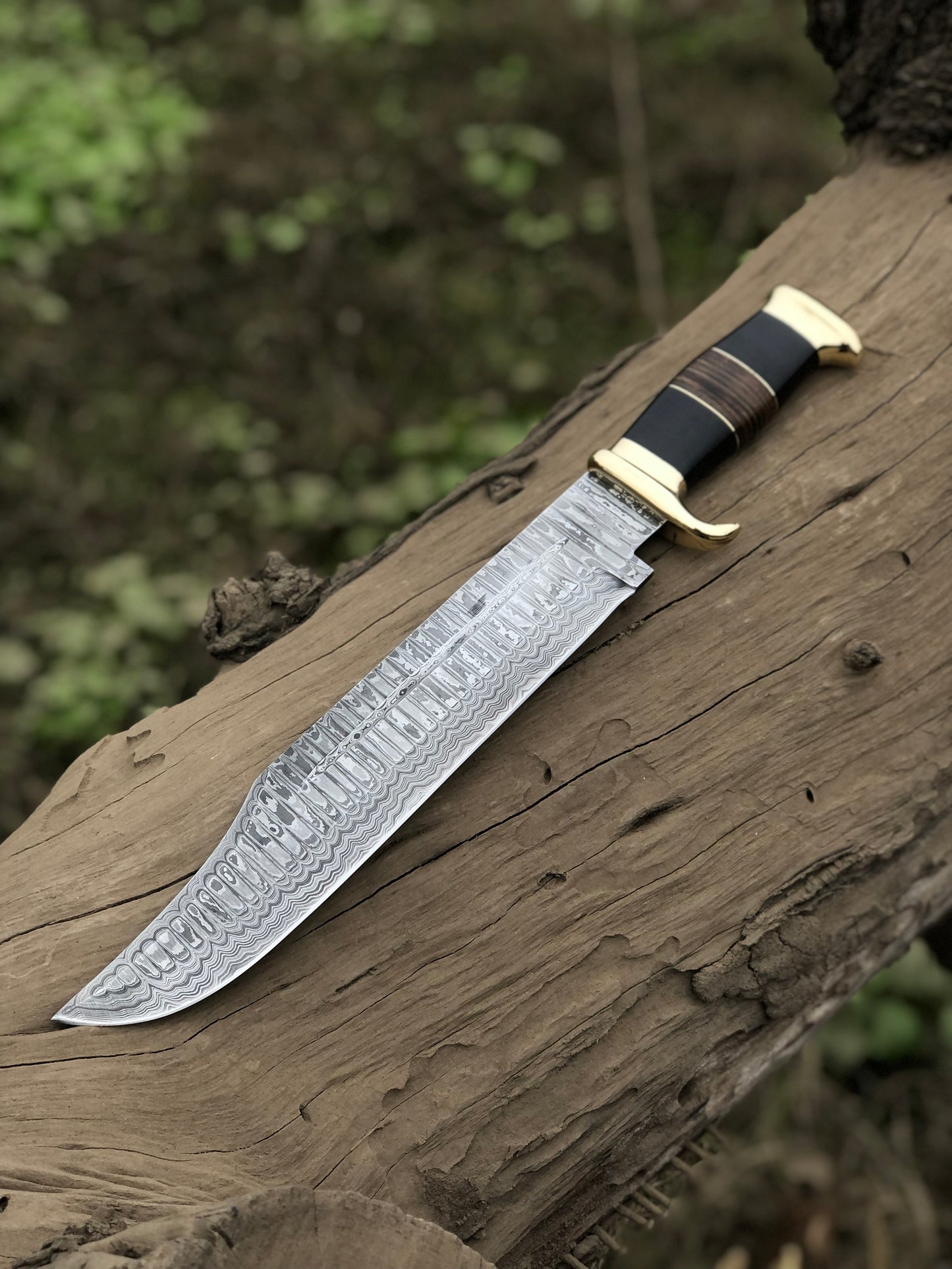 Legendary Crocodile Dundee Knife – 16” Handcrafted Damascus Steel Blade with Buffalo Horn or Leather Grip & Brass Guard + Leather Sheath - Korvel
