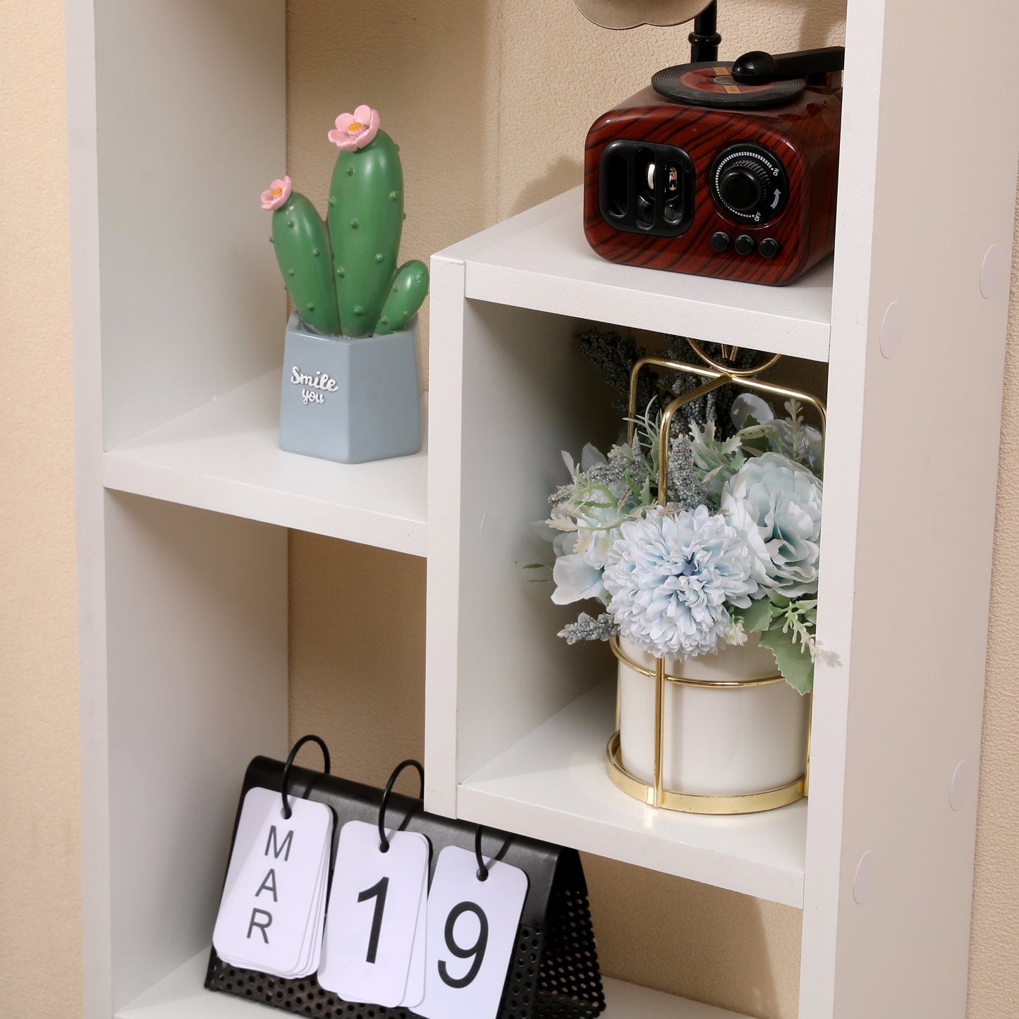 Bookshelf, Freestanding Wood Open Bookcase with 5 Cubes, with 2 keyhole hangers, Home Office Décor Rectangular Storage - Korvel