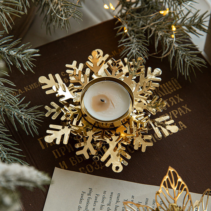 Christmas Golden Iron Candlestick Desktop Decoration Christmas Day Snowflake Decorations Table Arrangement - Korvel