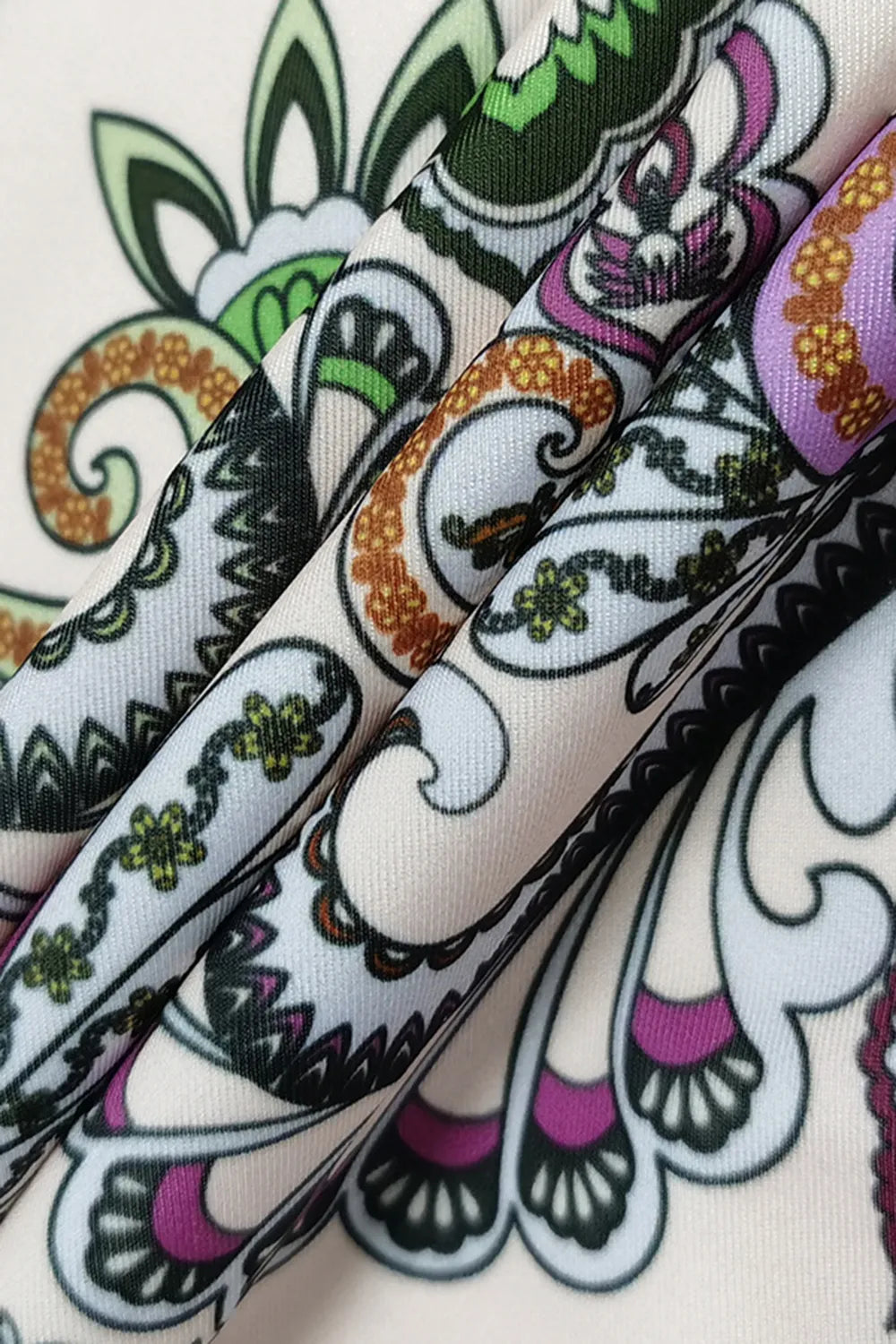Conjunto de baño de manga larga impresa con gorra y cordón