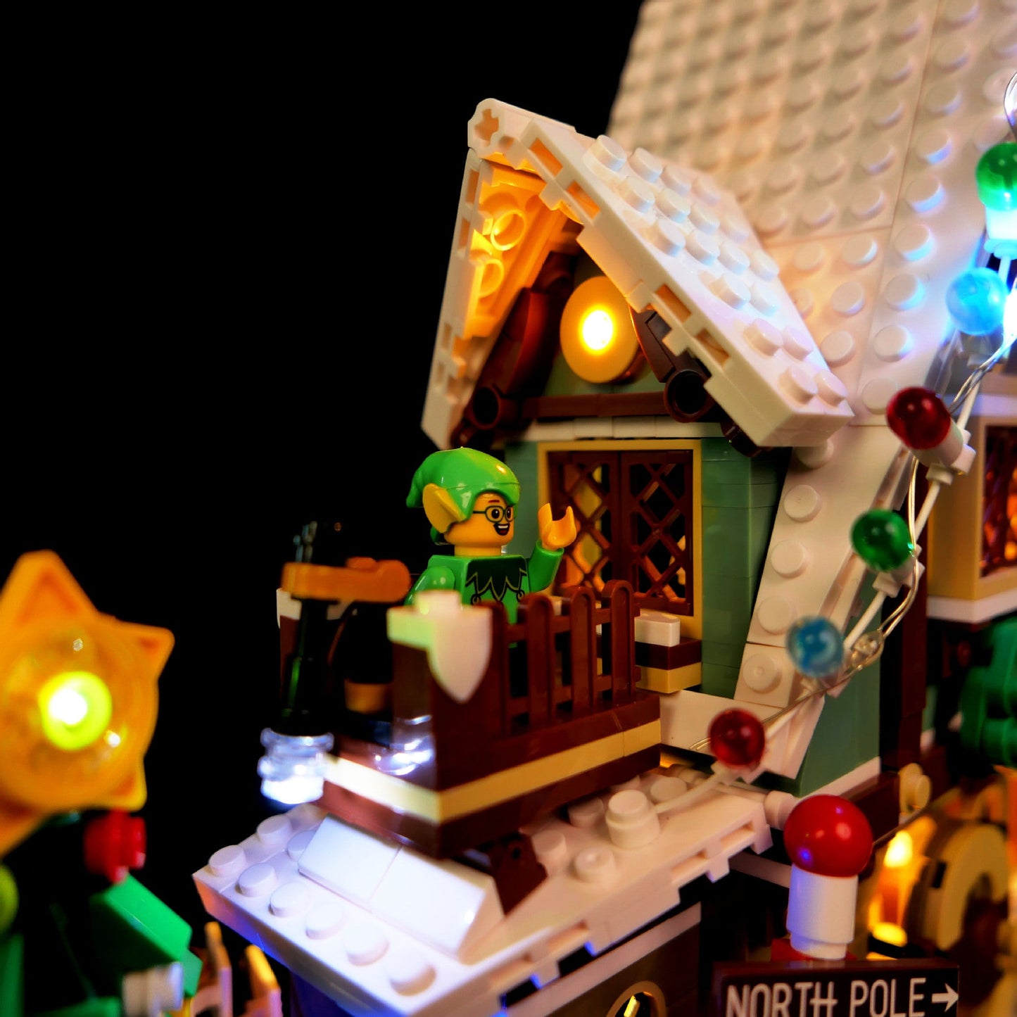 Casa Mágica de Elfo Navideño Compatible con LEGO con Luz LED