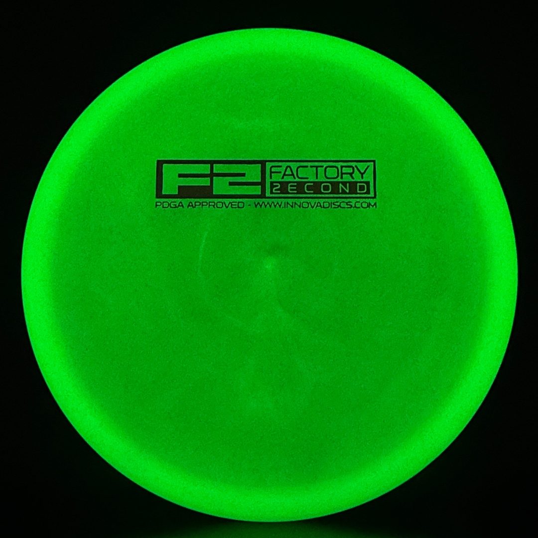 Classic Glow Champion Mako3 - F2 Disque de Disc Golf