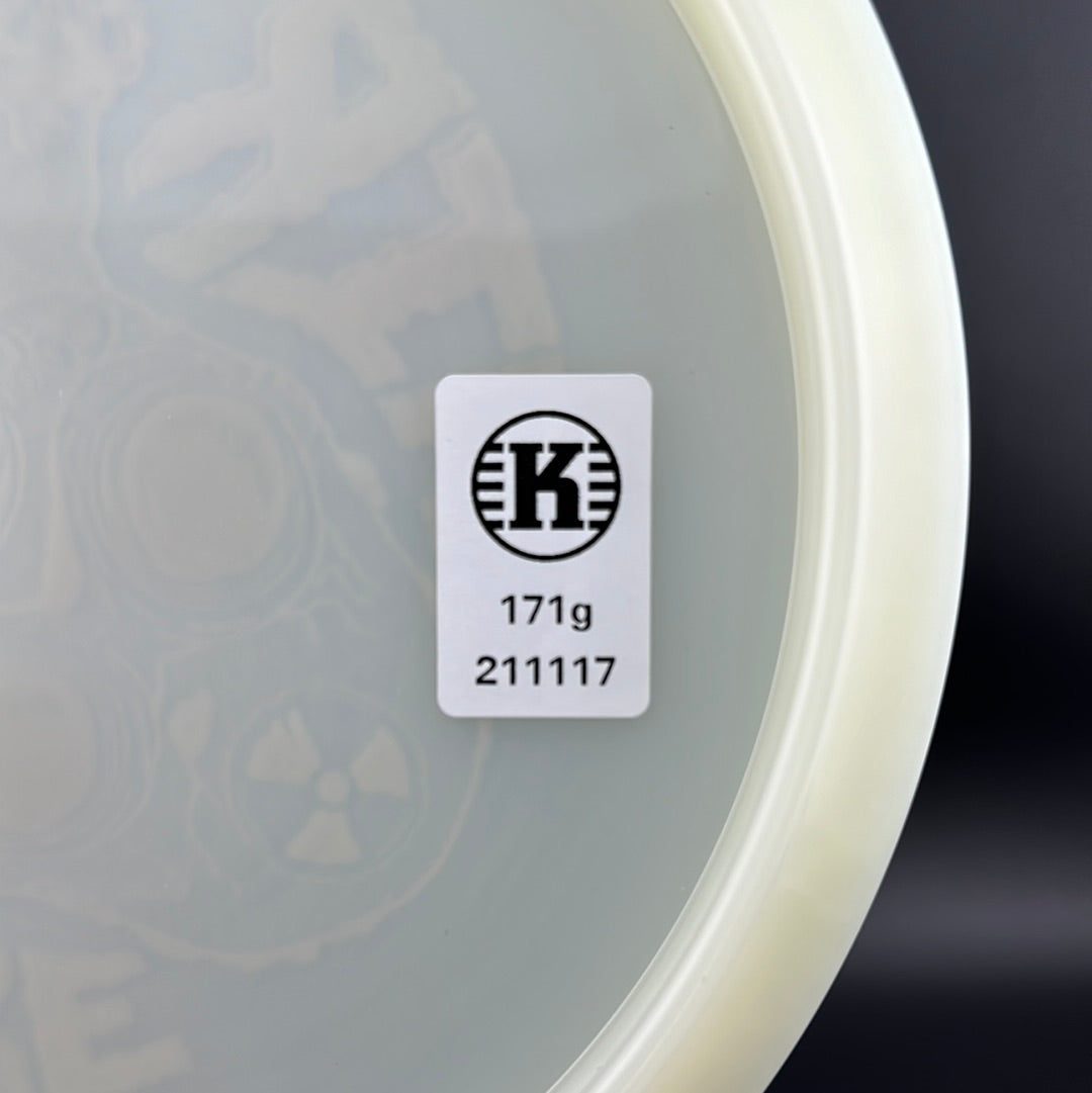 K1 Glow Kaxe - Edición Limitada 2021 con Sello de Hombre RADioactivo