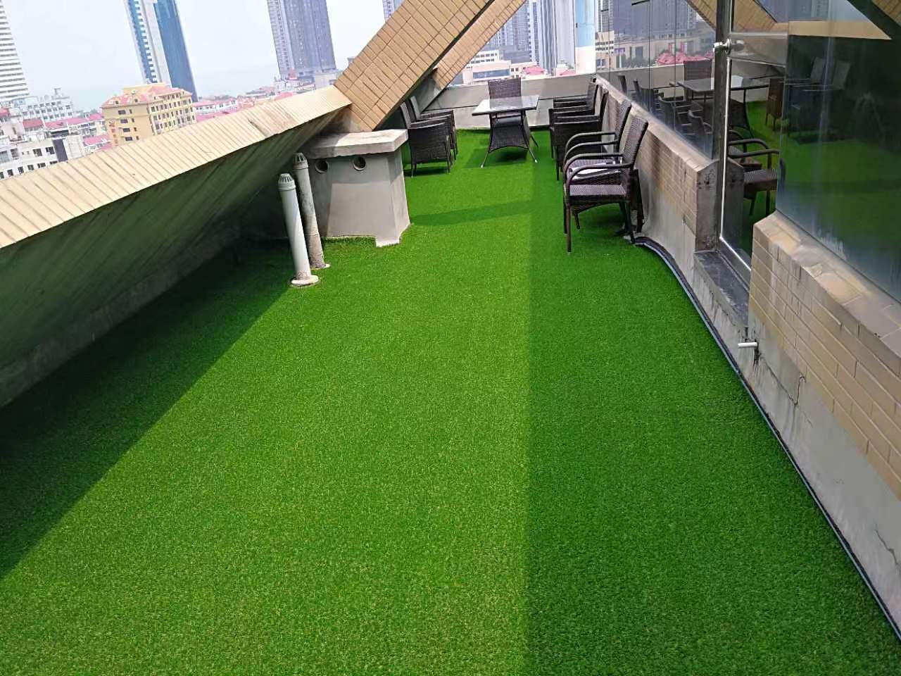 4FTX6FT outdoor artificial grass running blanket, thick and realistic fake grass roll with a pile height of 1.38 inches - Korvel