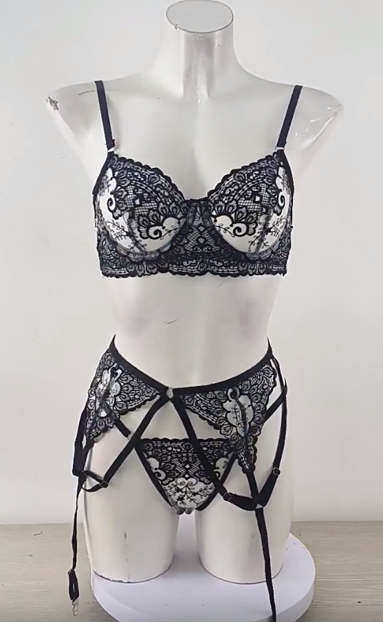 Sexy Red Embroidered Perspective Sexy Underwear Multi piece Set for Women - Korvel