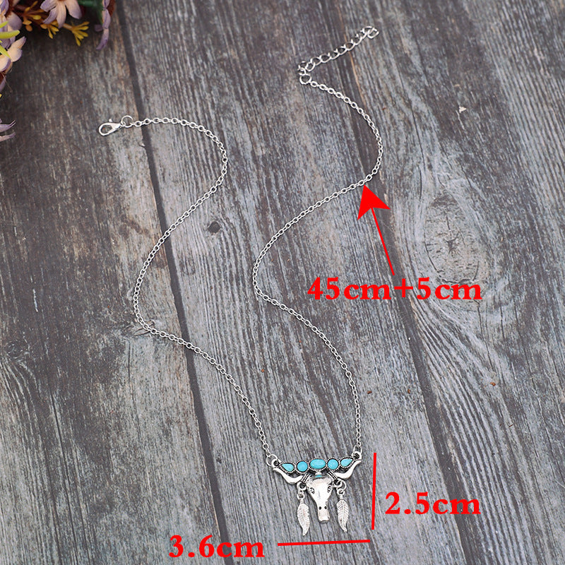 Artificial Turquoise Cow Shape Necklace - Korvel