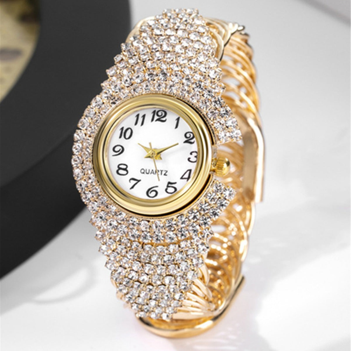 Fashion New Cross border Personality Trend Versatile Women's Diamond Bracelet Quartz Watch Necklace Ring Earring Set - Korvel
