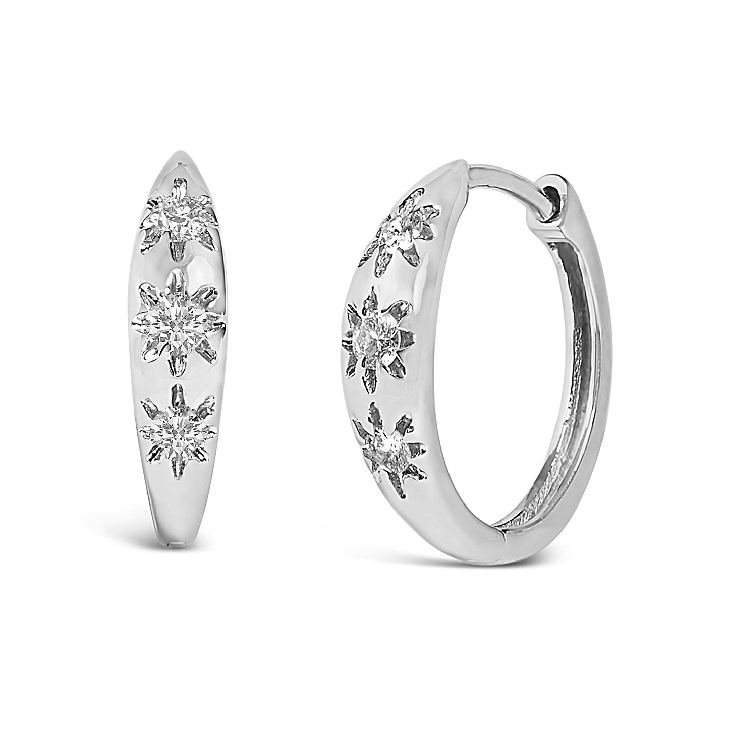 Pendientes de aro huggie de diamantes cultivados en laboratorio de oro blanco de 10 quilates con tre