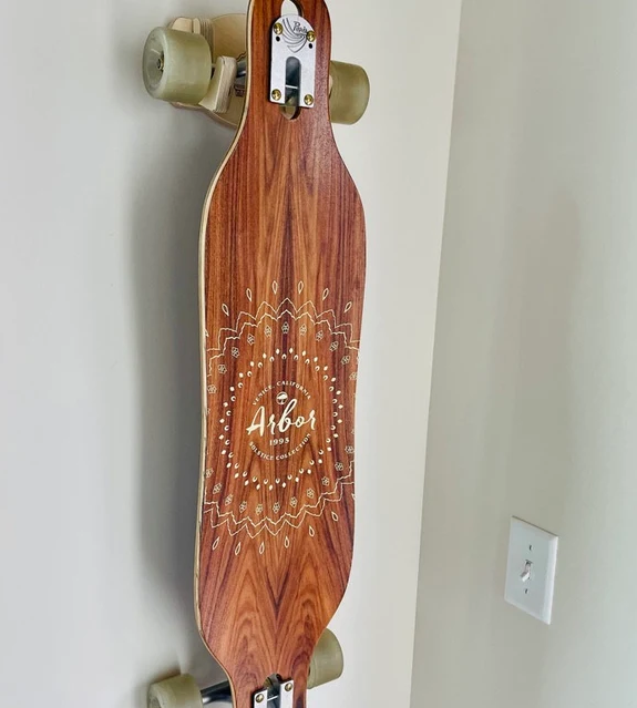 Elevate Your Space with the Ultimate Skateboard & Longboard Wall Rack - Korvel