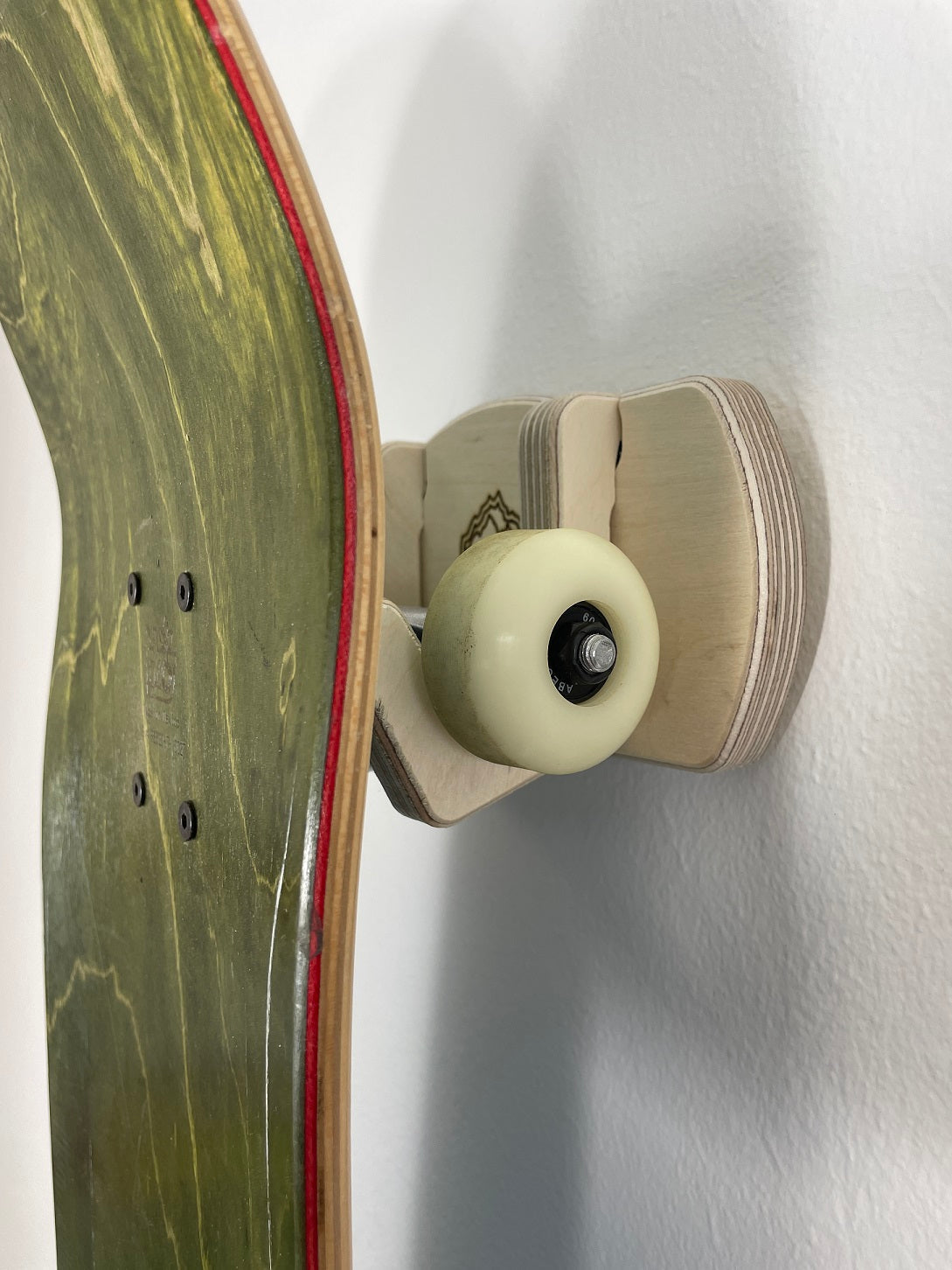 Elevate Your Space with the Ultimate Skateboard & Longboard Wall Rack - Korvel