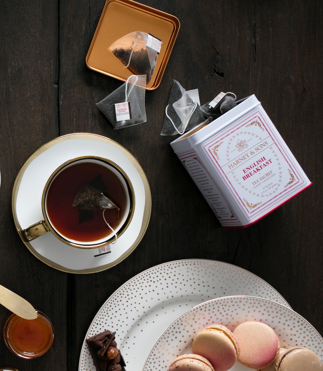 English Breakfast Tea - Classic Tin of 20 Sachets