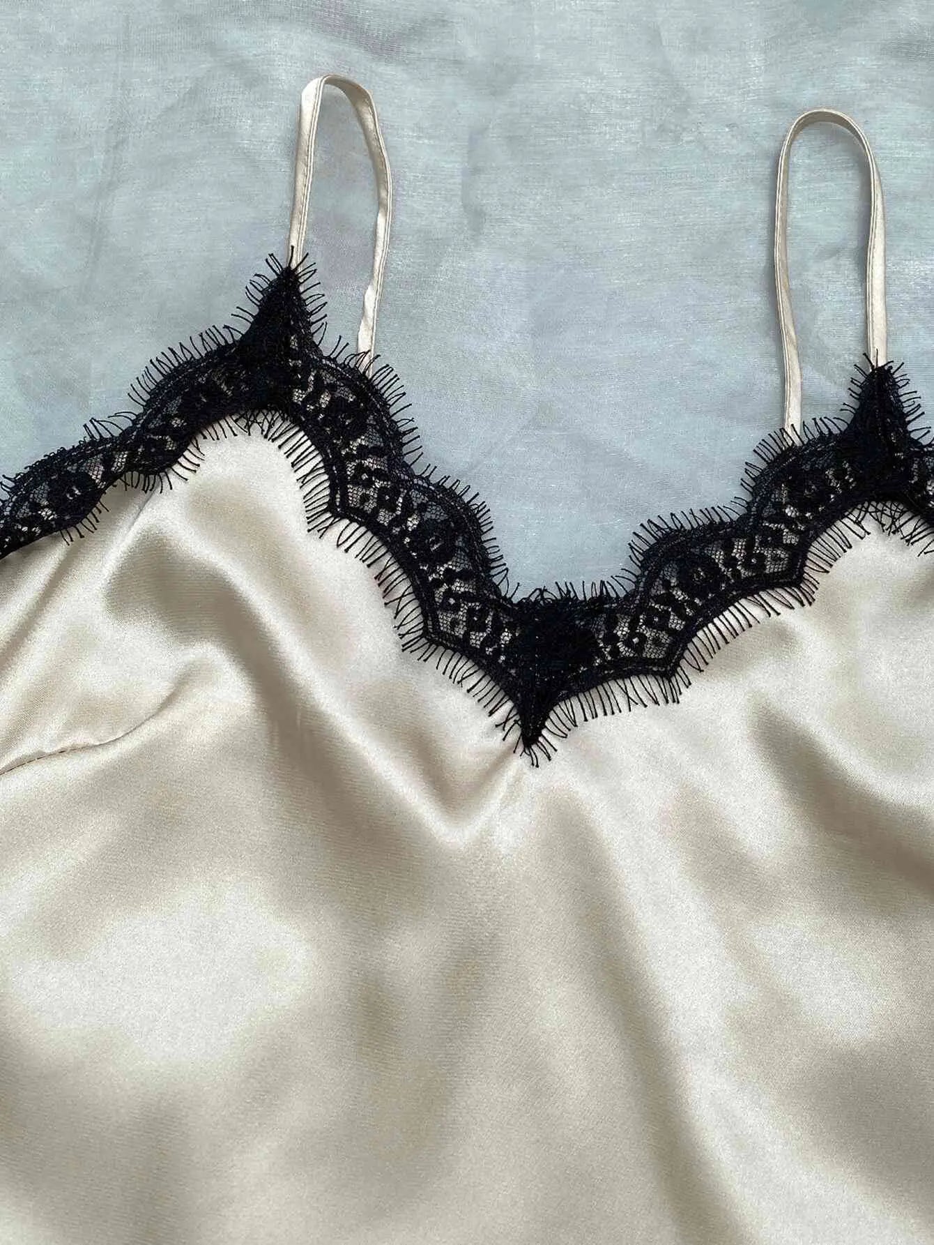 Ensemble de Pyjama Rêves en Dentelle
