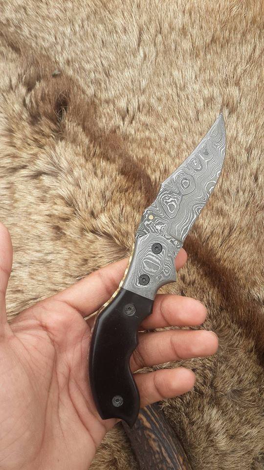 The Legacy: Handcrafted Damascus Steel Folding Pocket Knife with Buffalo Horn Handle - Korvel