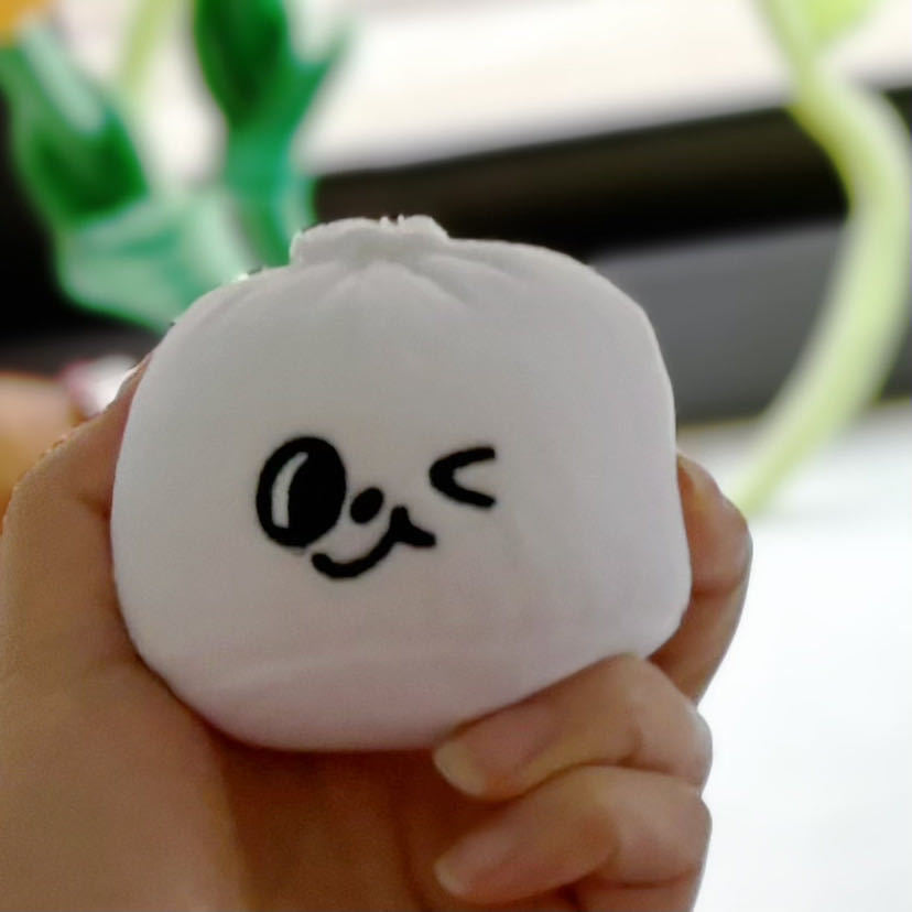 Plush Bun Sound Toy for Cats - Interactive Feeding Fun