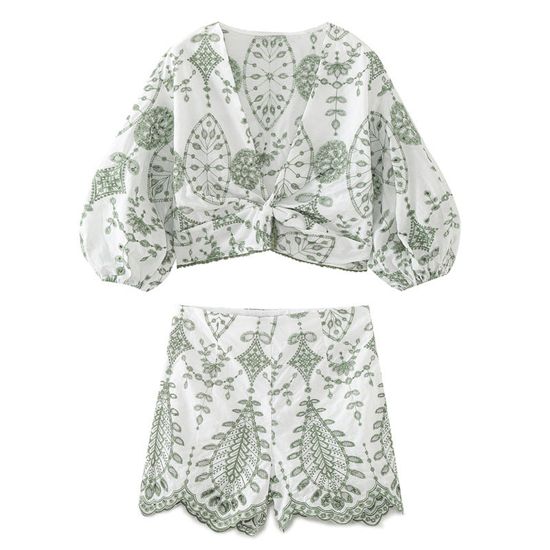Fashionable Casual Loose Embroidered Top and Shorts Set
