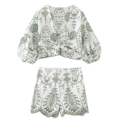 Fashionable Casual Loose Embroidered Top and Shorts Set