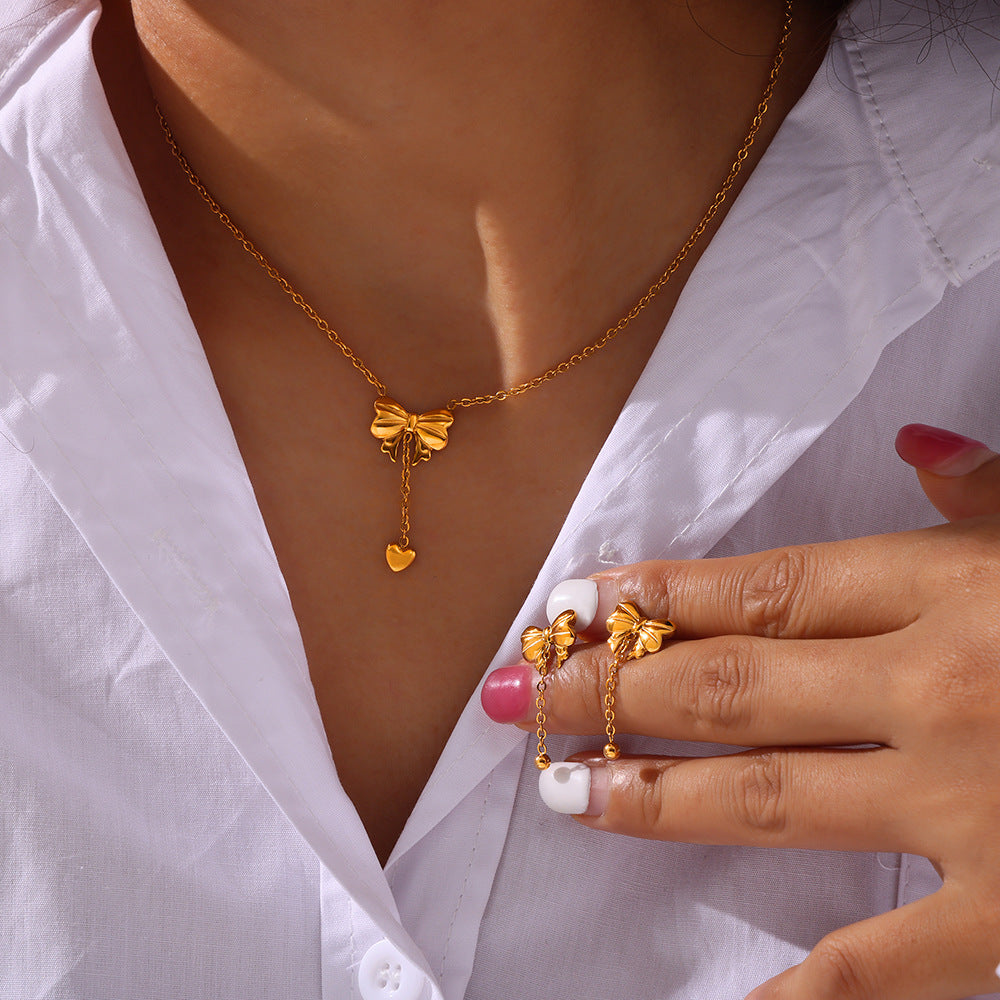 Collier Pendentif en Acier Titane Plaqué Or en Forme de Nœud