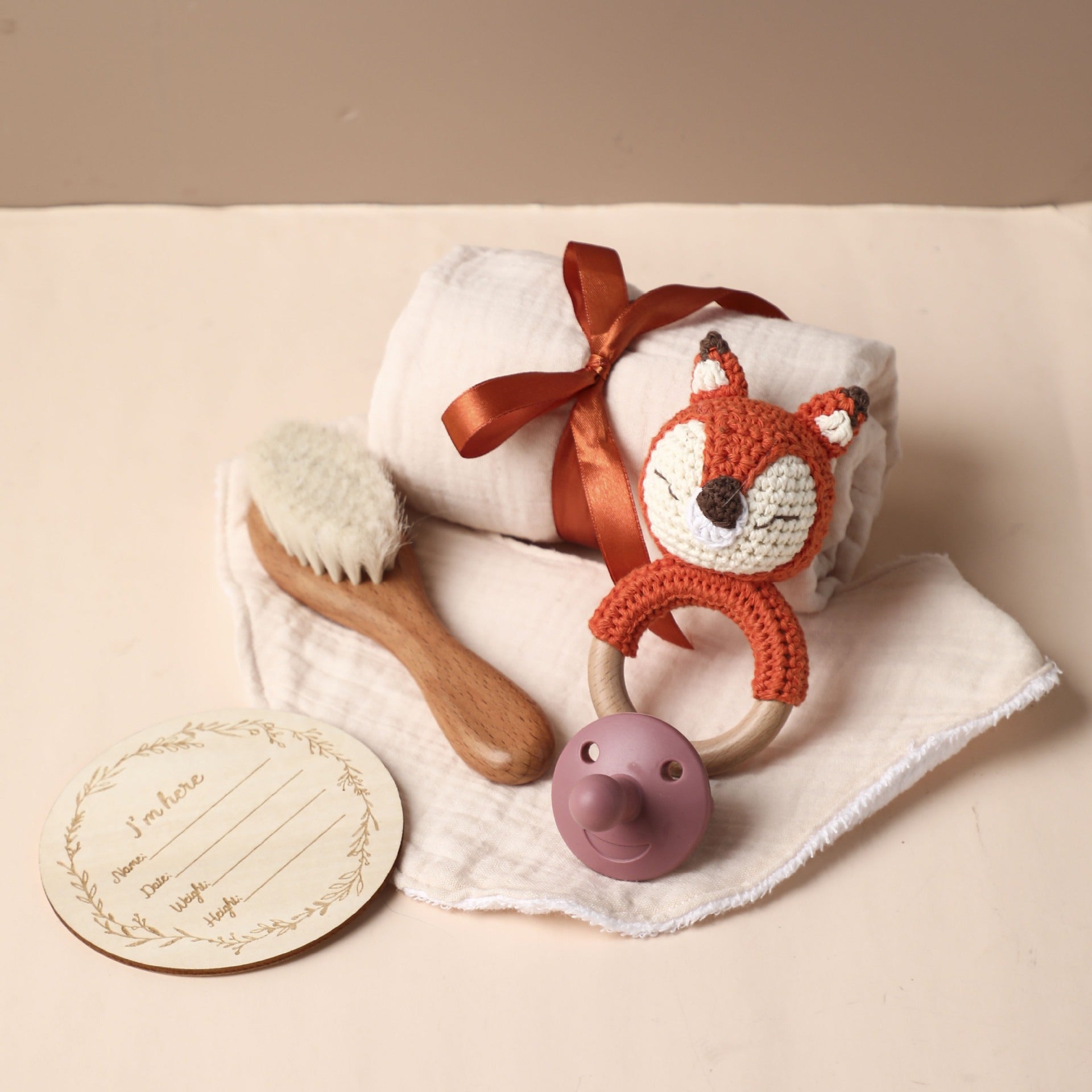 Full moon birth with hand gift, bath towel, wool brush, baby shower mouth, water towel, pacifier set - Korvel