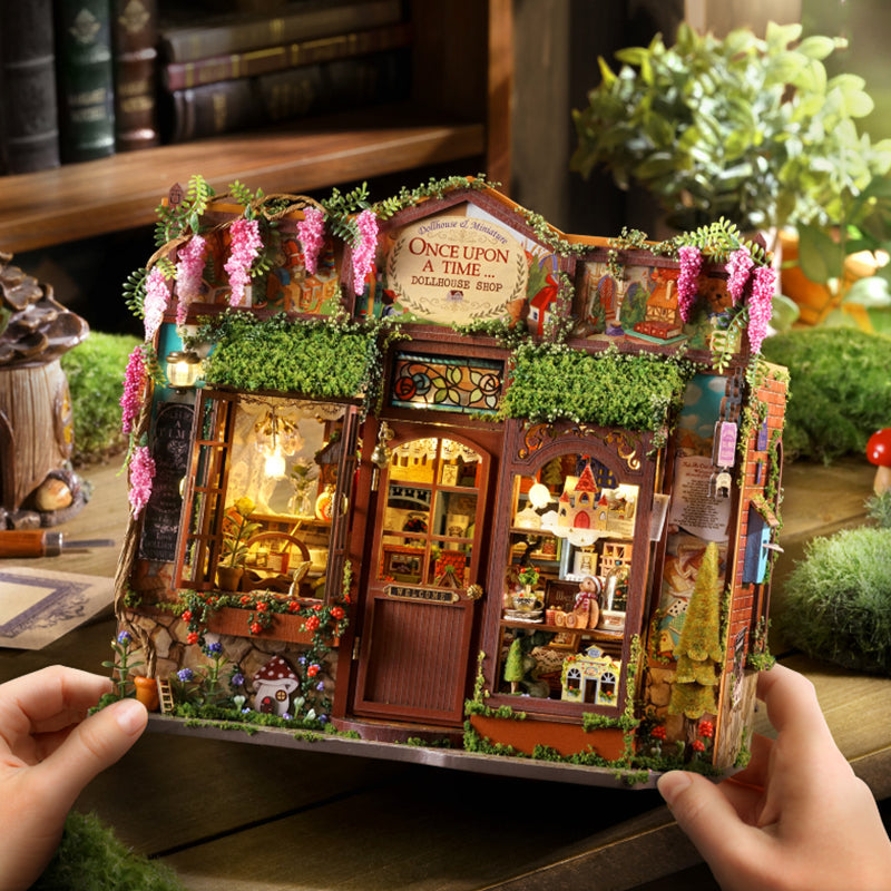 DIY wooden fairy-tale Wonderhous: mini bookends, assembleable houses, gifts, home decor - Korvel