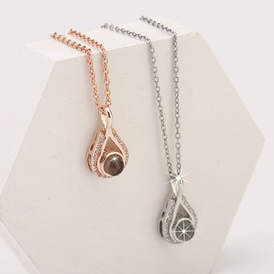 Waterdrop shaped fashion projection necklace with 100 languages. I love you. Color photos, customized lover accessories - Korvel