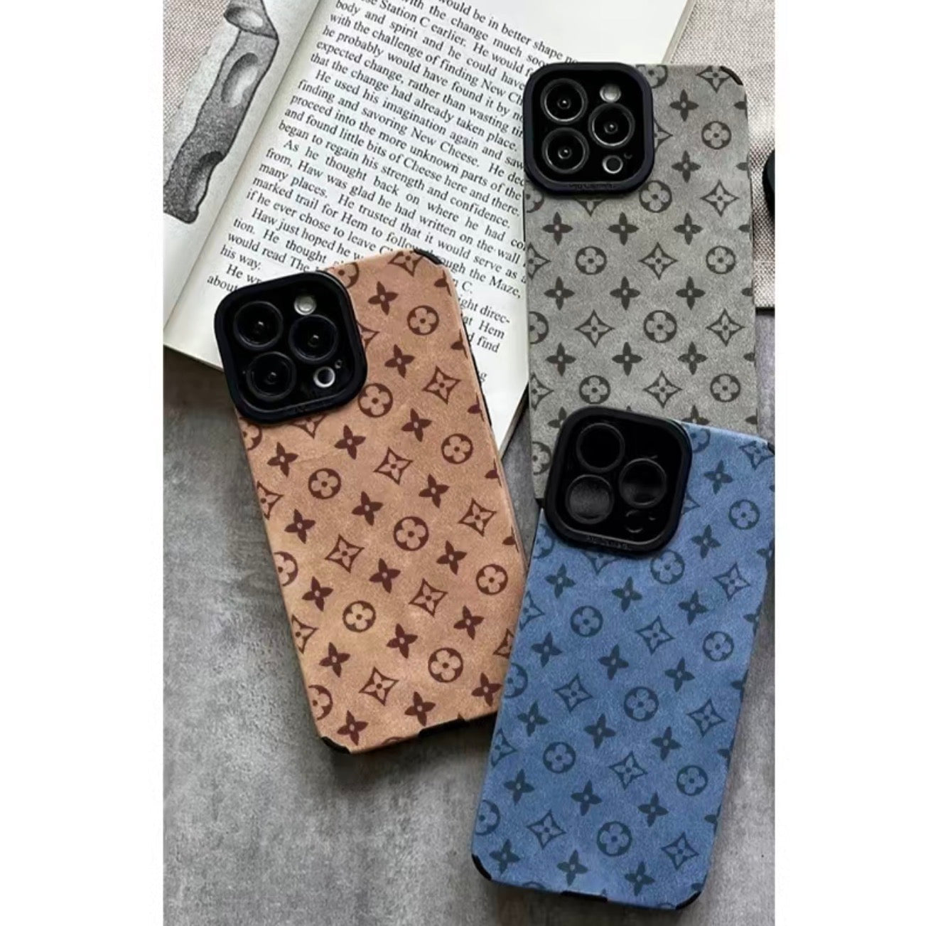 Coque de téléphone en fourrure Vintage Bloom