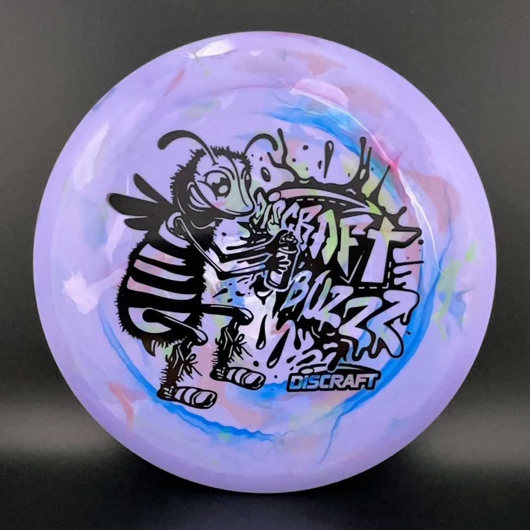 Lightweight Jawbreaker Buzzz Disc Golf Disc