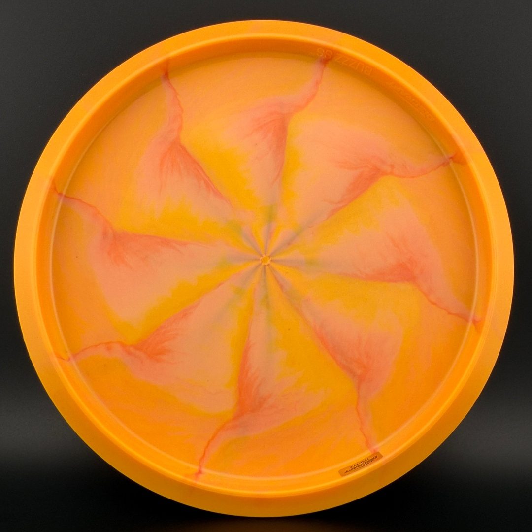 Swirl ESP Buzzz SS - Colaboración de Ezra Robinson y Ezra Aderhold