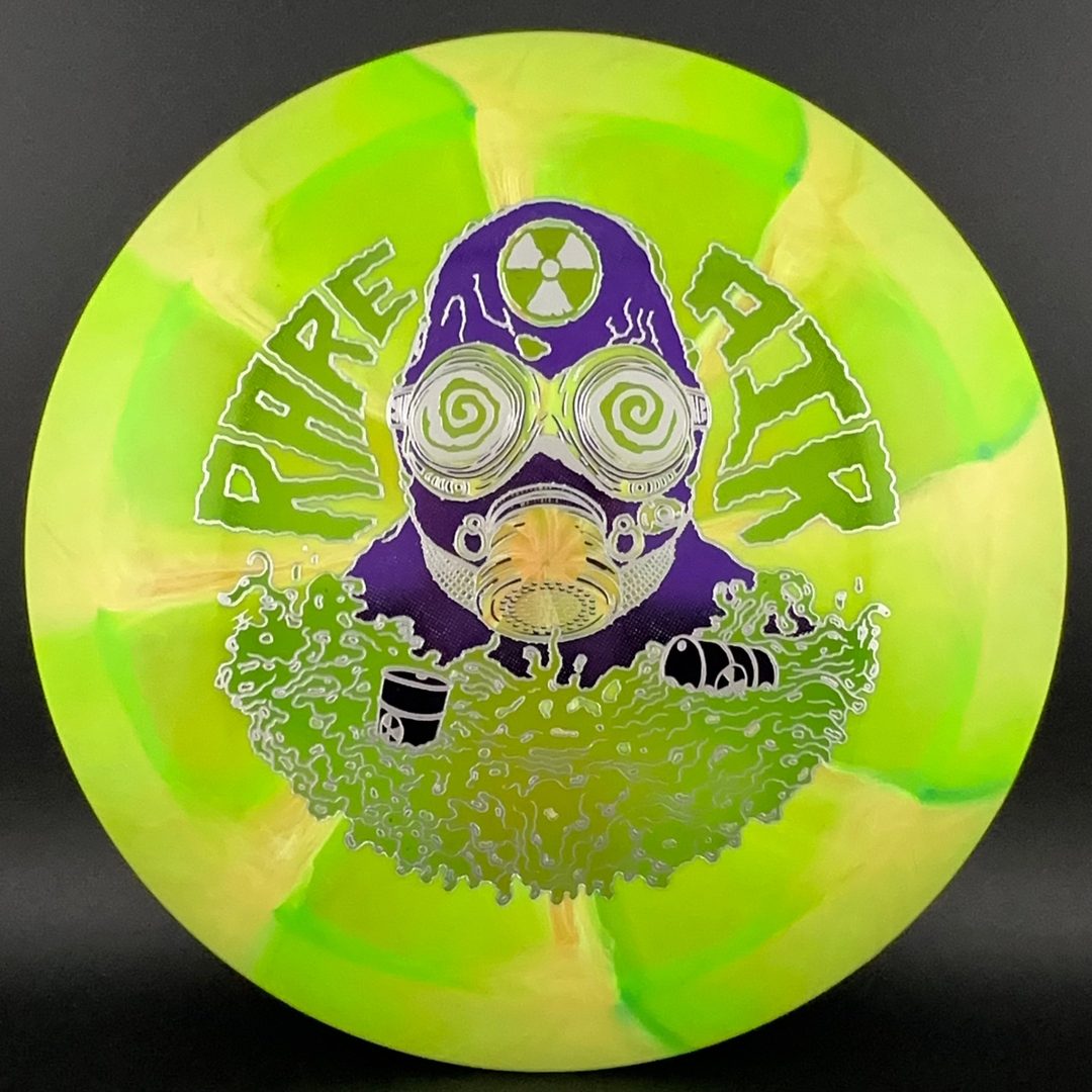 Cosmic Neutron Trace - RADioactive Man Disc Golf Driver
