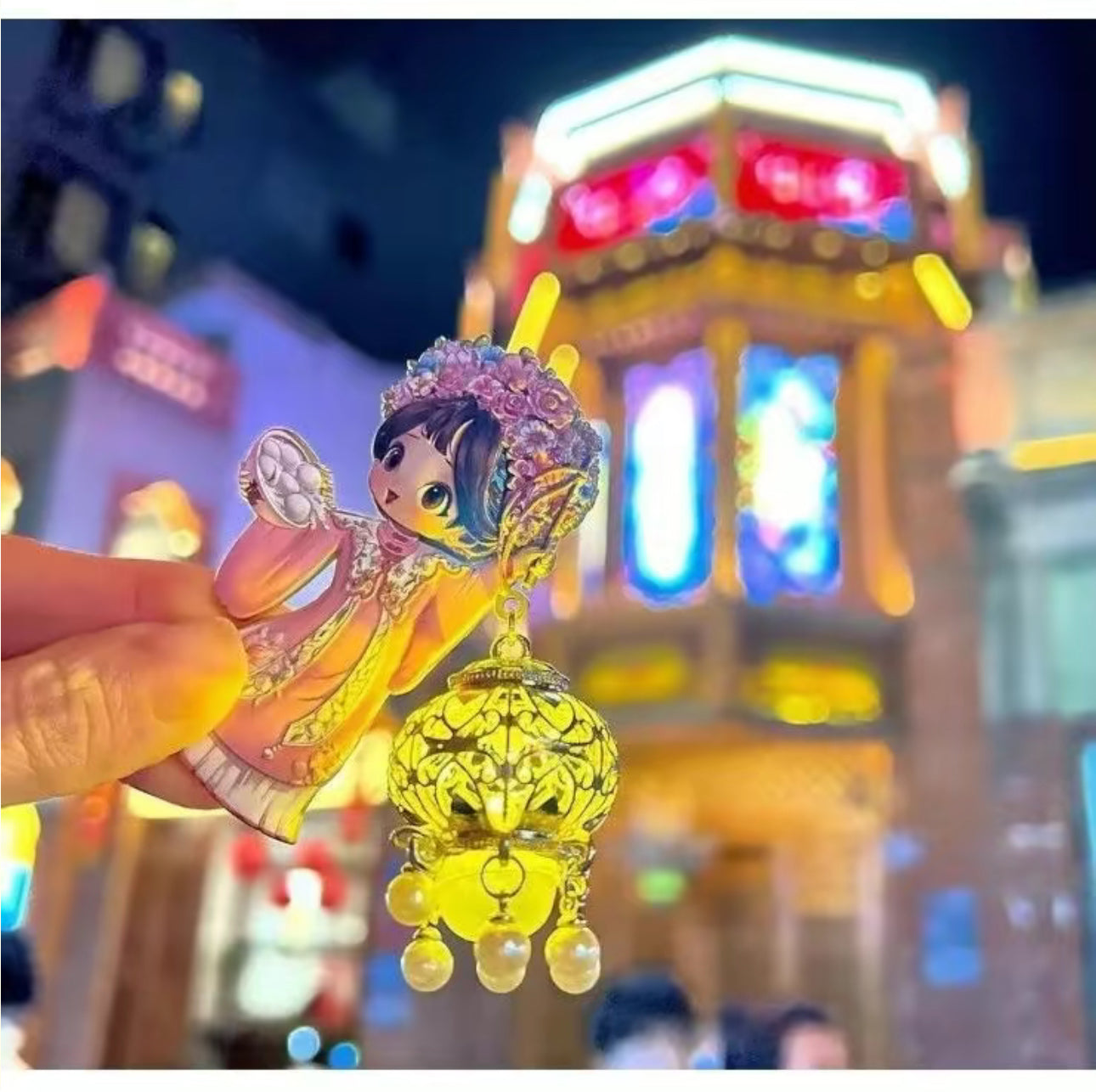 GlowCrane Wuhan Magnet - Luminous Cultural Souvenir