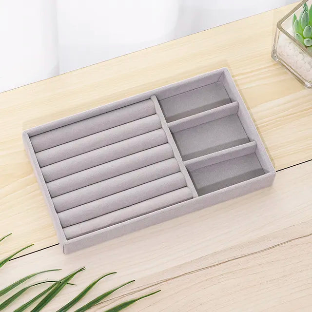 Plush jewelry storage box jewelry box rings earrings bracelets necklaces storage display shelf - Korvel