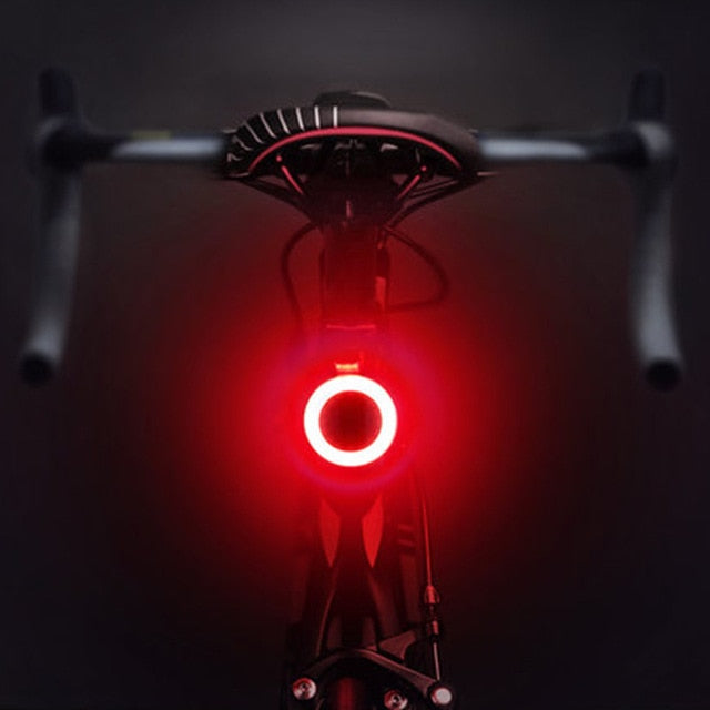 Lumière de vélo rechargeable USB à modes d'éclairage multiples