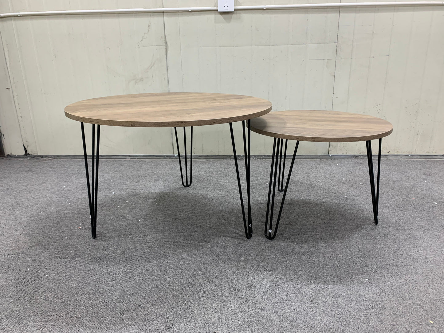 27.56'' Round Nesting Coffee Table Set of 2, Circular Nesting End Table Set  Sturdy Metal Base for Living Room, bedroom, Brown - Korvel