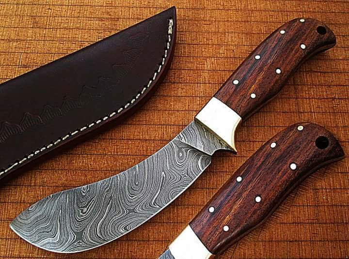 Premium Damascus Steel Hunting and Skinning Knife - Korvel