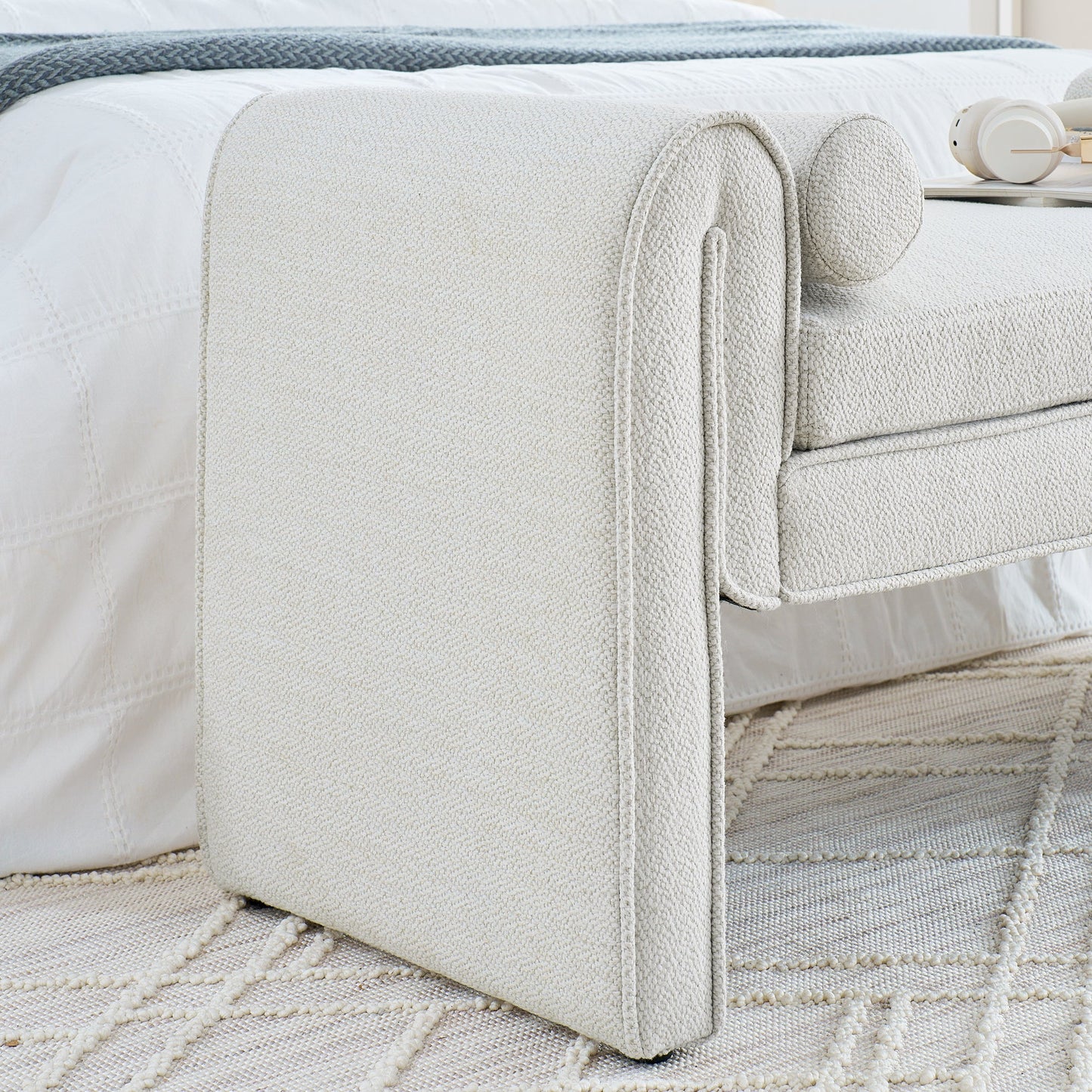 Bedroom storage stool, linen storage stool, large storage space, 50.39 inches white - Korvel