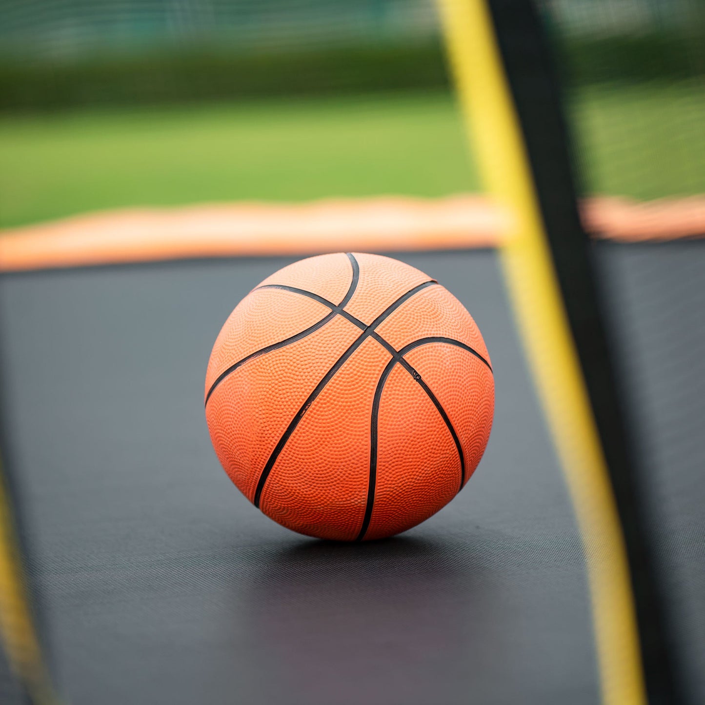 Trampoline avancé de 14 pieds avec panier de basket et échelle - Orange