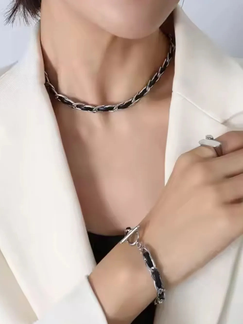 Hip hop design neck chain titanium steel plated 18k real gold leather rope necklace - Korvel