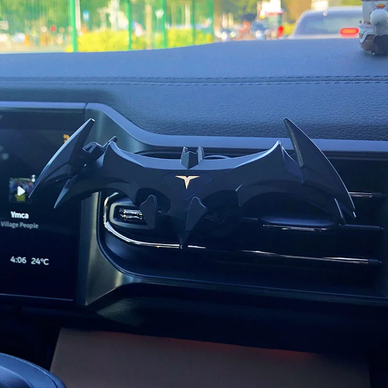 New Arrival Batman Gravity Buckle Type Car Phone Holders Air Outlet Navigation Support Frame Suitable For All 4-6.5 Inch Devices - Korvel