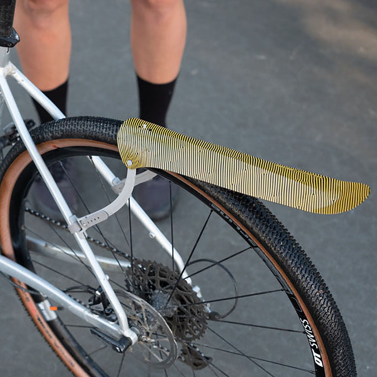 Garde-boue arrière Win Wing Gravel Ass Savers avec wishbone gris