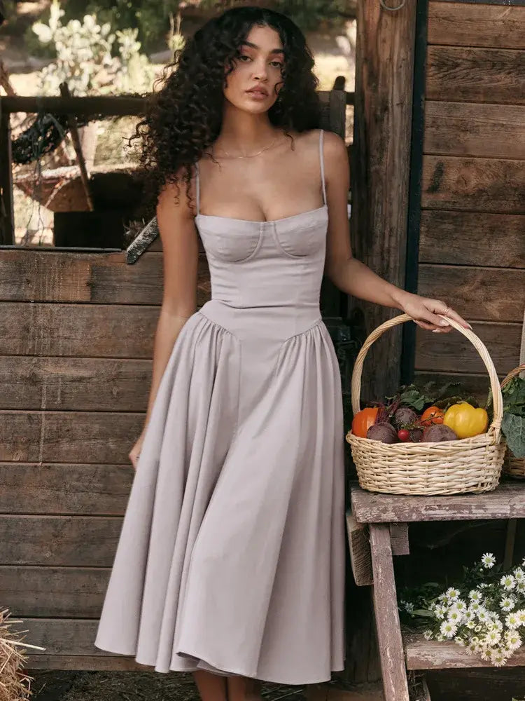 Vestido Midi Elegante con Tirantes de Espagueti