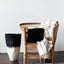 Vase de sol en laine noire et blanche Eclipse