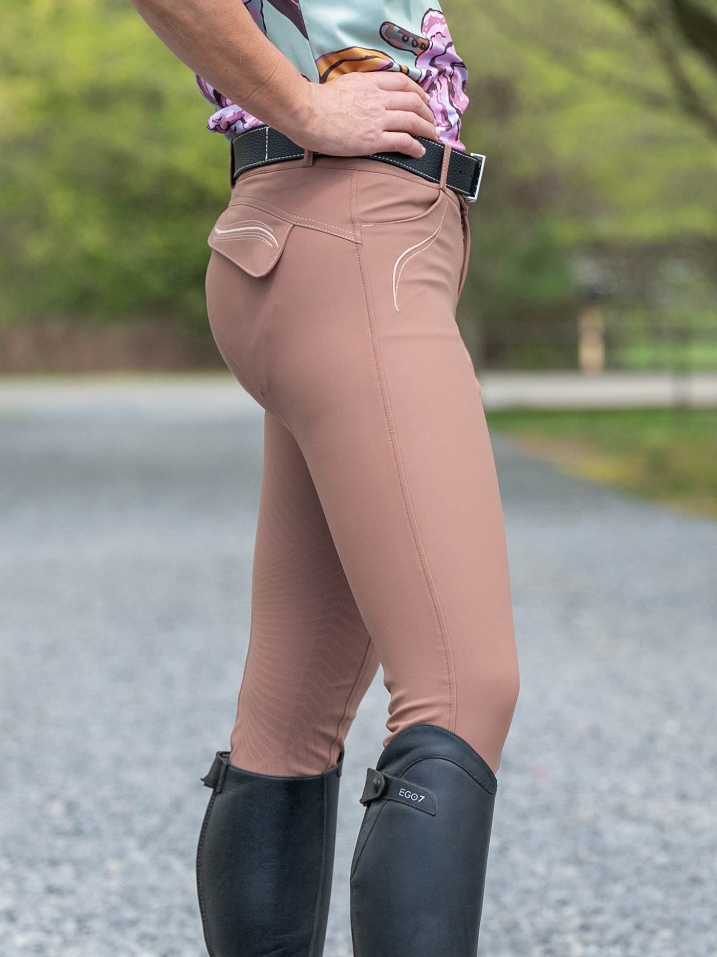 Finley Full Seat Tread Breech - Korvel